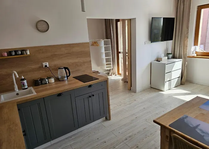 Luna A-b Грыфице